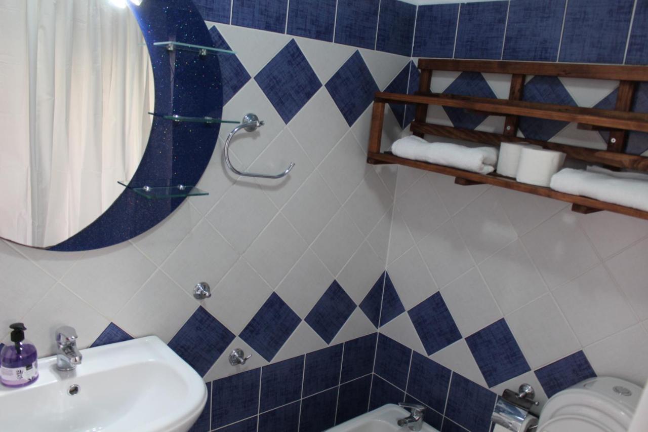 Yuri Guest House Gjirokastër Buitenkant foto